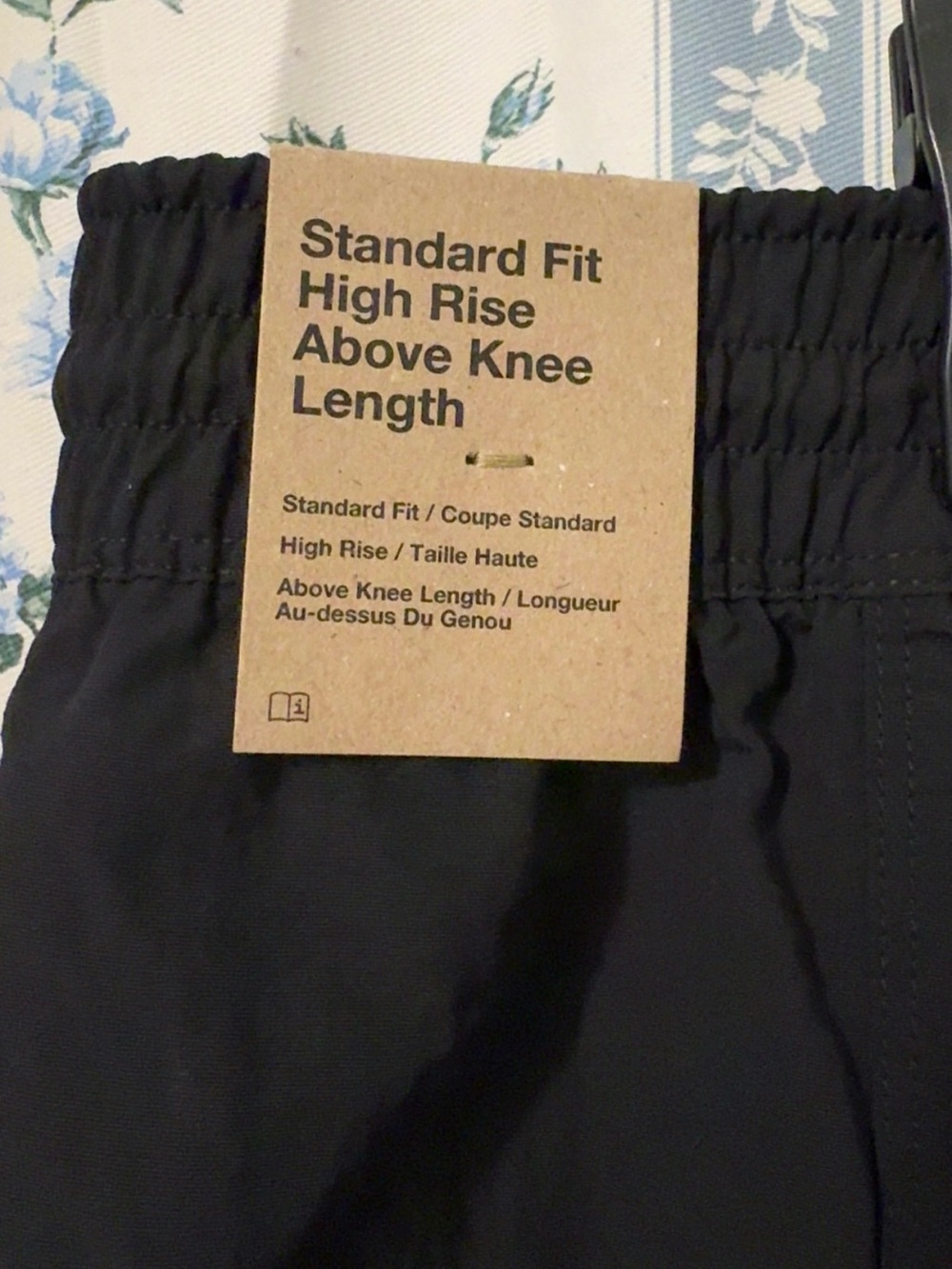 Nike ACG “Death Bloom” Women’s XL Black Shorts NWT - Picture 3 of 11